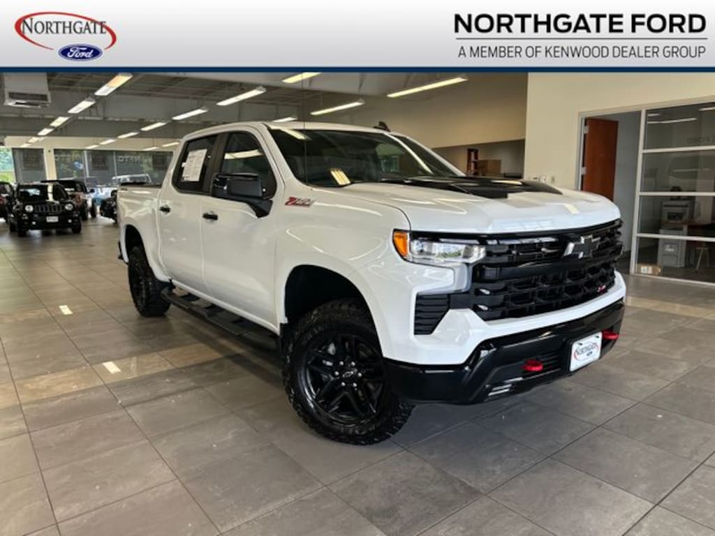 Used 2024 Chevrolet Silverado 1500 LT Trail Boss Truck Crew Cab