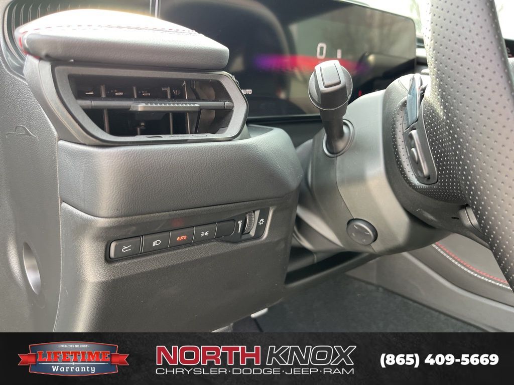 2026 Dodge Charger Scat Pack - Photo 11