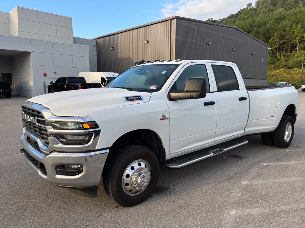 2025 RAM 3500 Pickup