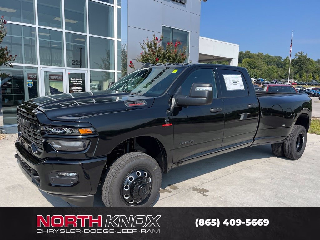 New 2027 Ram 3500 BIG HORN CREW CAB 4X4 8' BOX Pickup