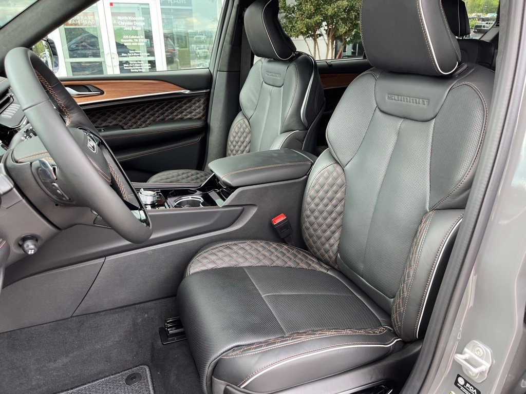 New 2027 Jeep Grand Cherokee L SUMMIT 4X4 Sport Utility
