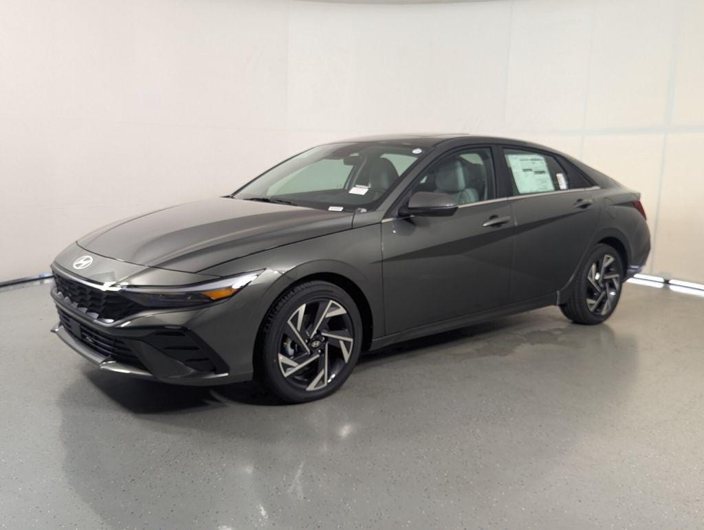 New 2026 Hyundai Elantra Hybrid Limited Sedan
