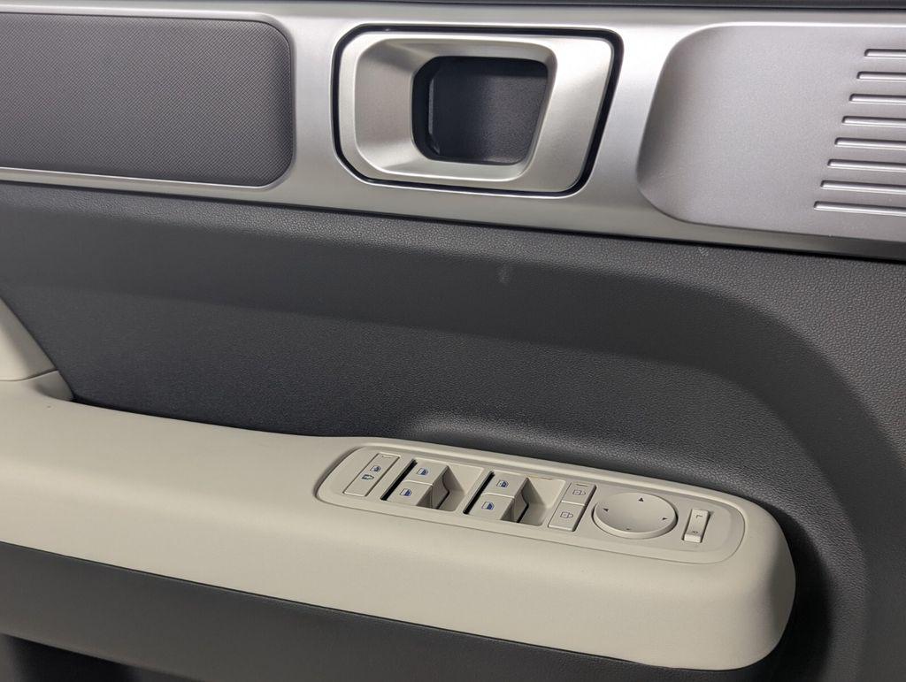2026 Hyundai Santa Fe SE - Photo 14