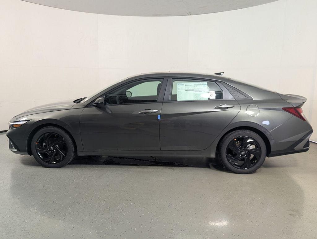 New 2026 Hyundai Elantra SEL Sport Sedan