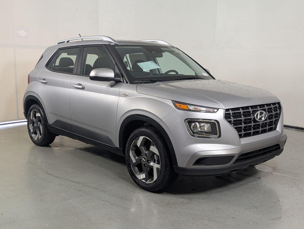 New 2026 Hyundai Venue SEL SUV