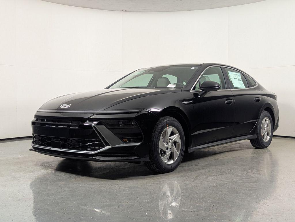 New 2026 Hyundai Sonata SE Sedan
