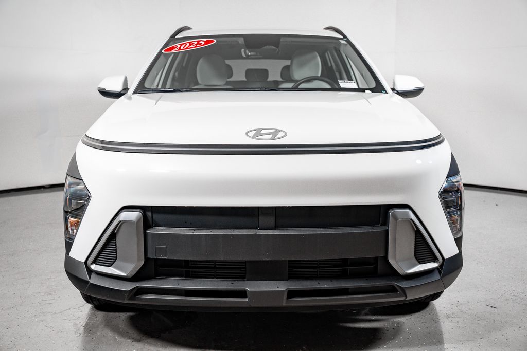 2025 Hyundai Kona SEL Convenience - Photo 13