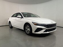 2026 Hyundai Elantra SE Sedan