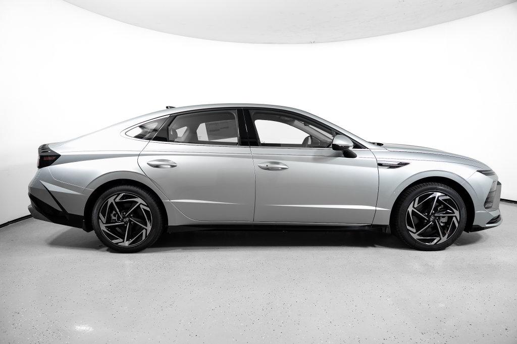New 2026 Hyundai Sonata SEL Sport Sedan