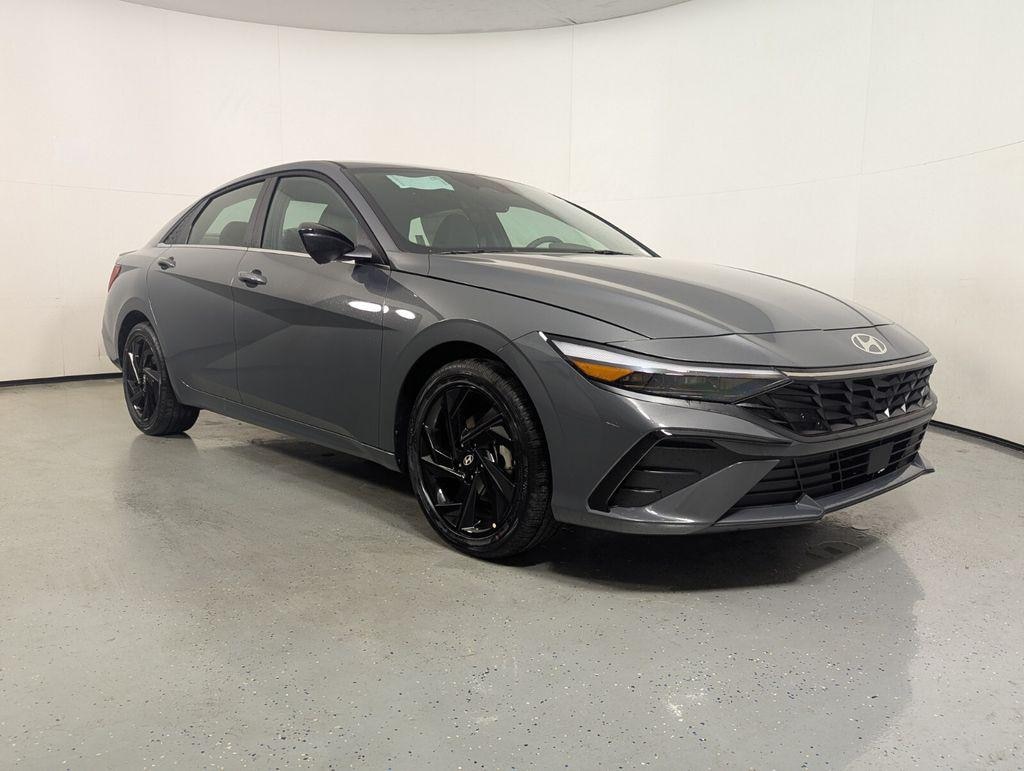 New 2026 Hyundai Elantra SEL Sport Sedan