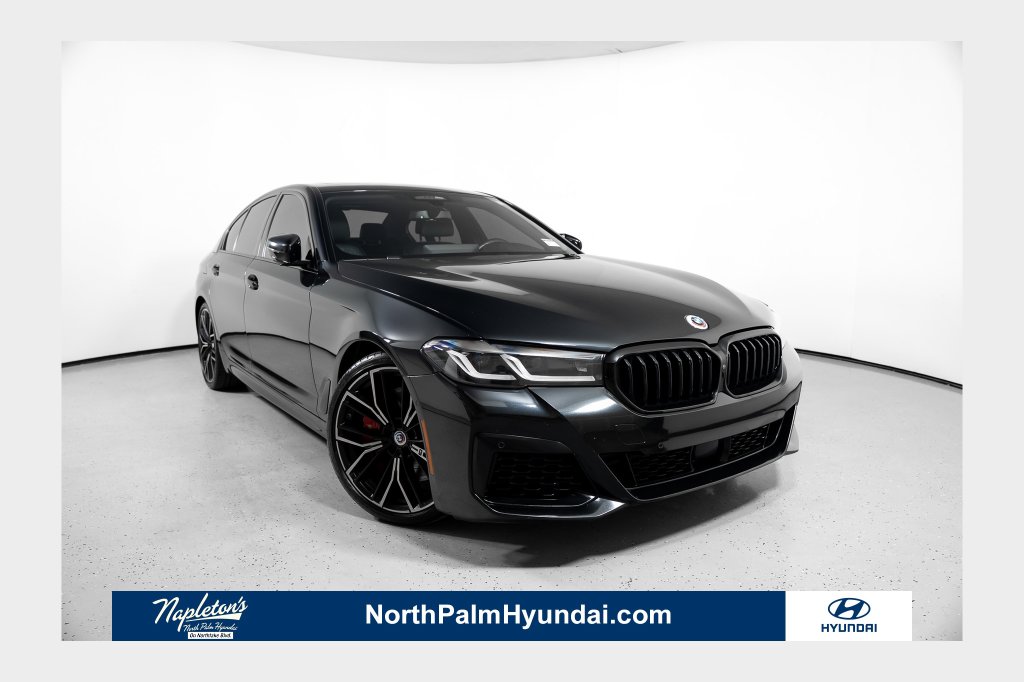 2023 BMW 5 Series M550i