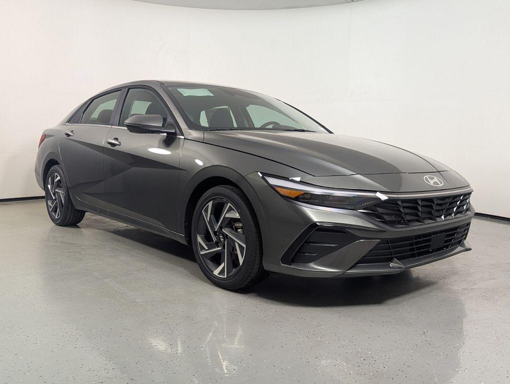 2026 Hyundai Elantra Limited Sedan