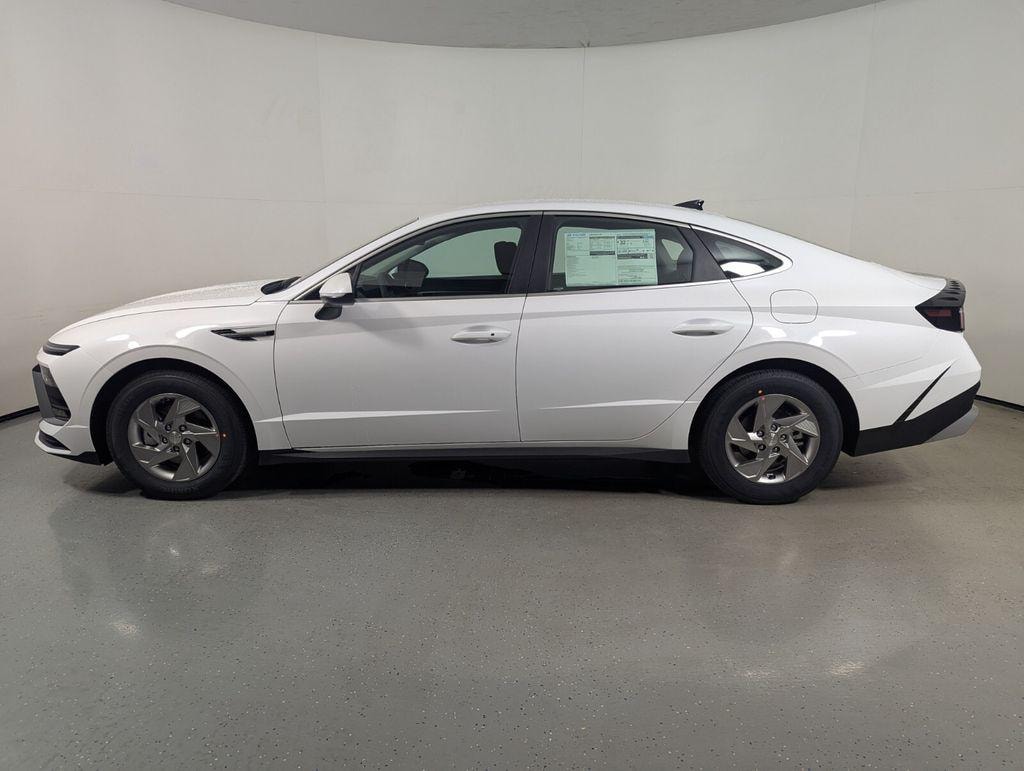 New 2026 Hyundai Sonata SE Sedan