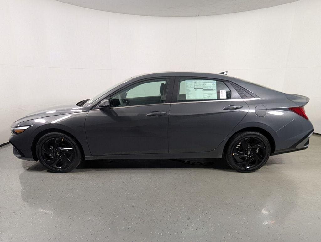 New 2026 Hyundai Elantra SEL Sport Sedan