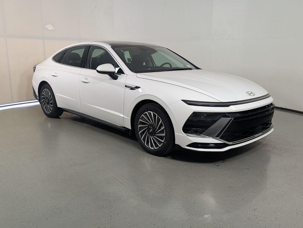 New 2026 Hyundai Sonata Hybrid SEL Sedan