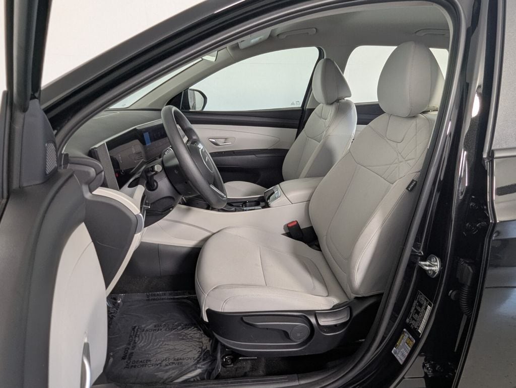 2026 Hyundai Tucson SE - Photo 13