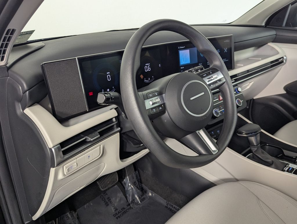 2026 Hyundai Tucson SE - Photo 12