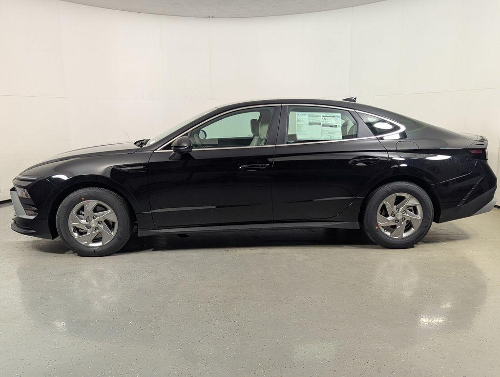 New 2026 Hyundai Sonata SE Sedan