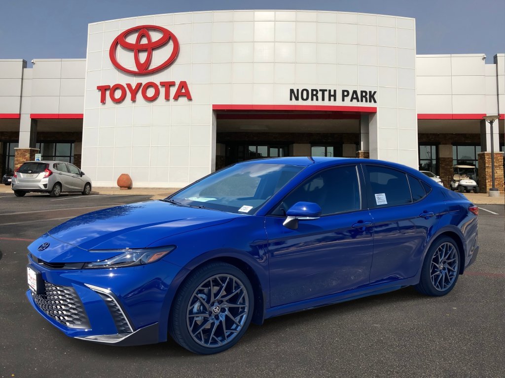 2026 Toyota Camry SE Sedan