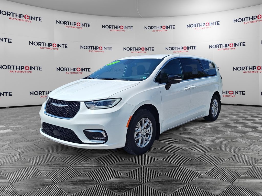 2026 Chrysler Pacifica Select - Photo 2