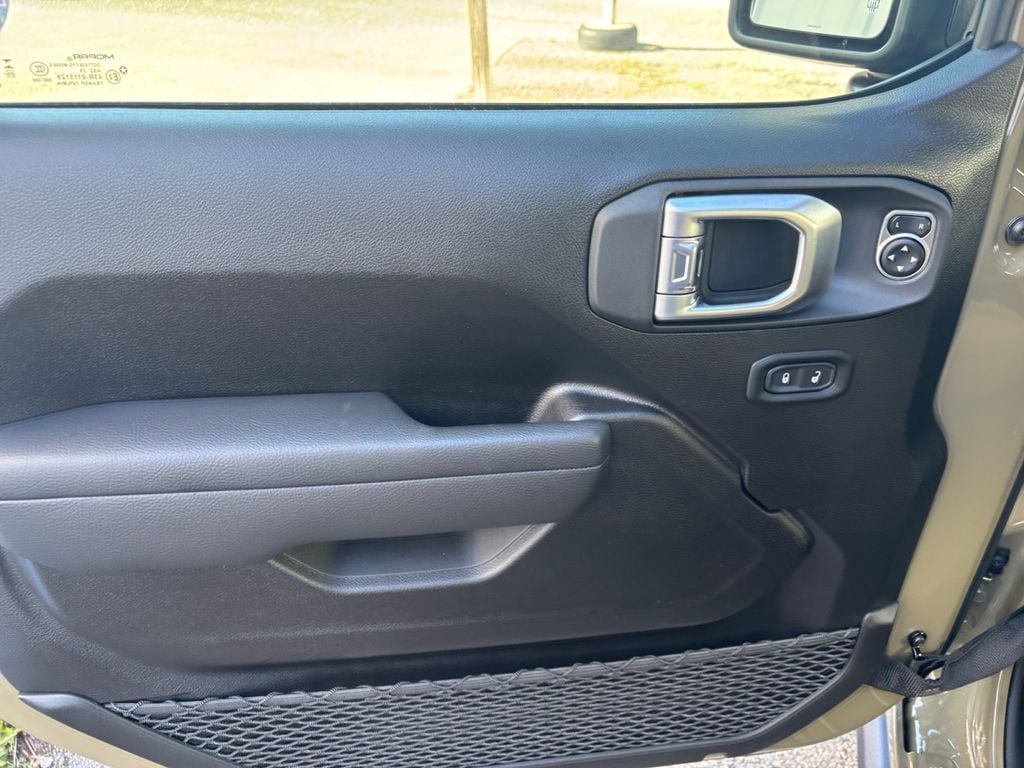 2026 Jeep Gladiator Willys 41 - Photo 15