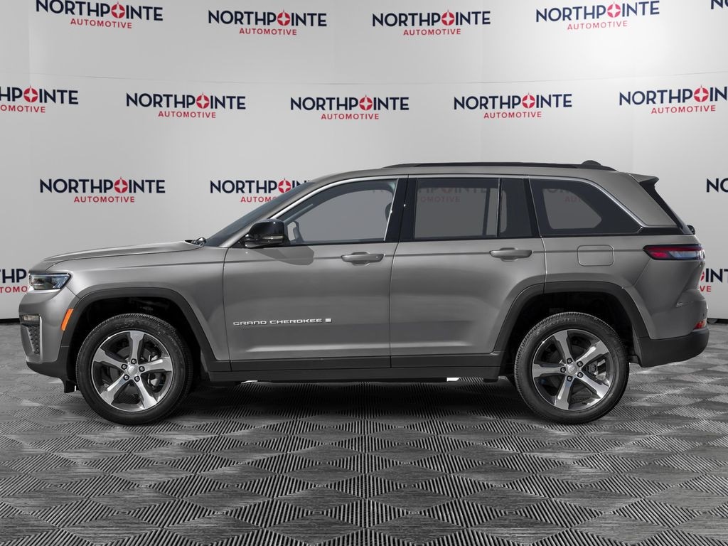 New 2027 Jeep Grand Cherokee LAREDO X 4X4 Sport Utility