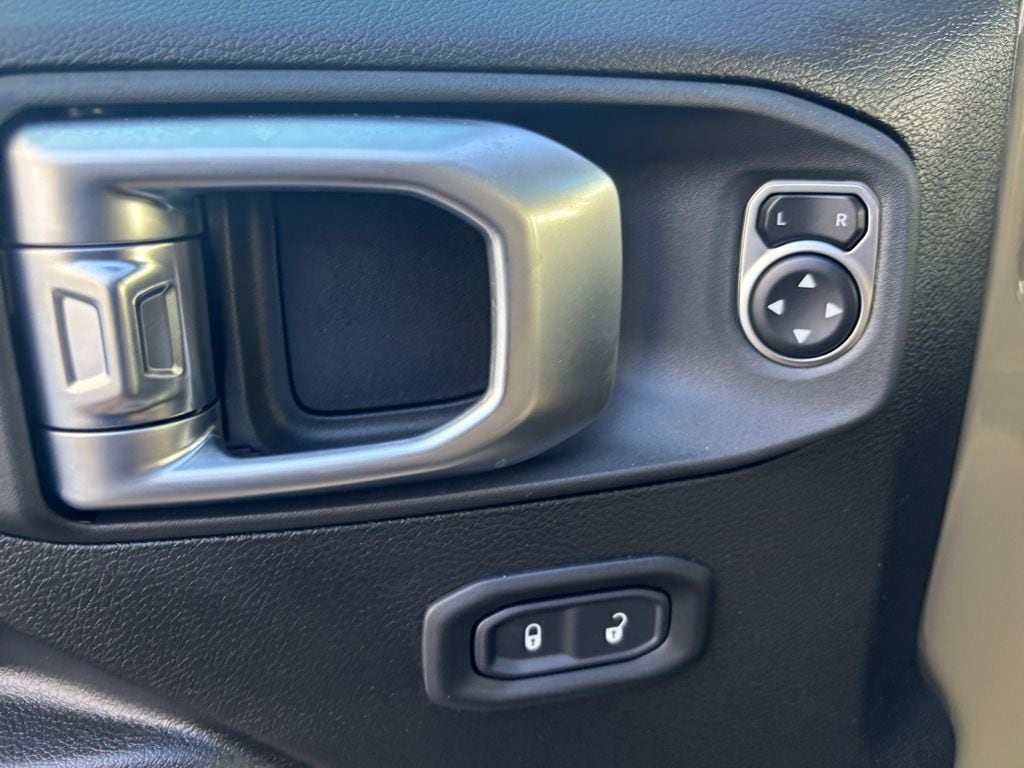2026 Jeep Gladiator Willys 41 - Photo 16
