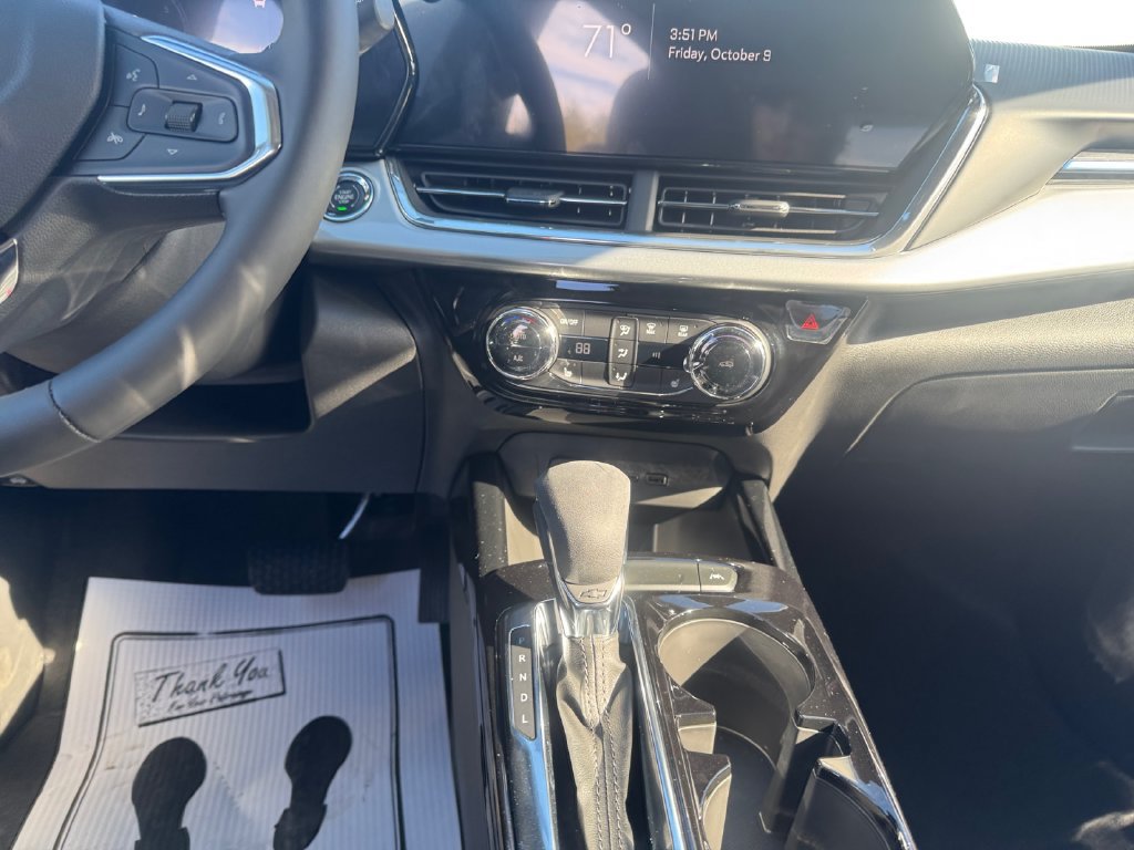 2026 Chevrolet Trax LT - Photo 11