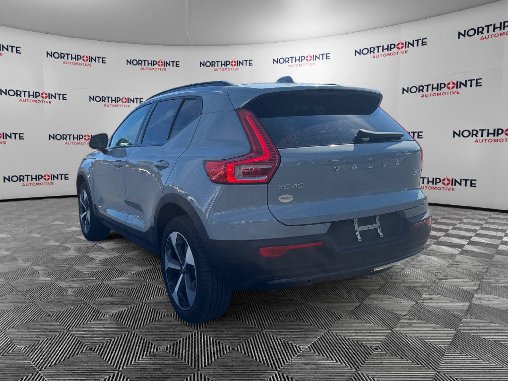 Used 2024 Volvo XC40 Plus Dark Theme