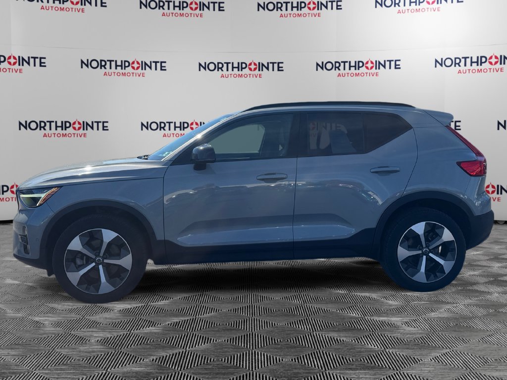 Used 2024 Volvo XC40 Plus Dark Theme