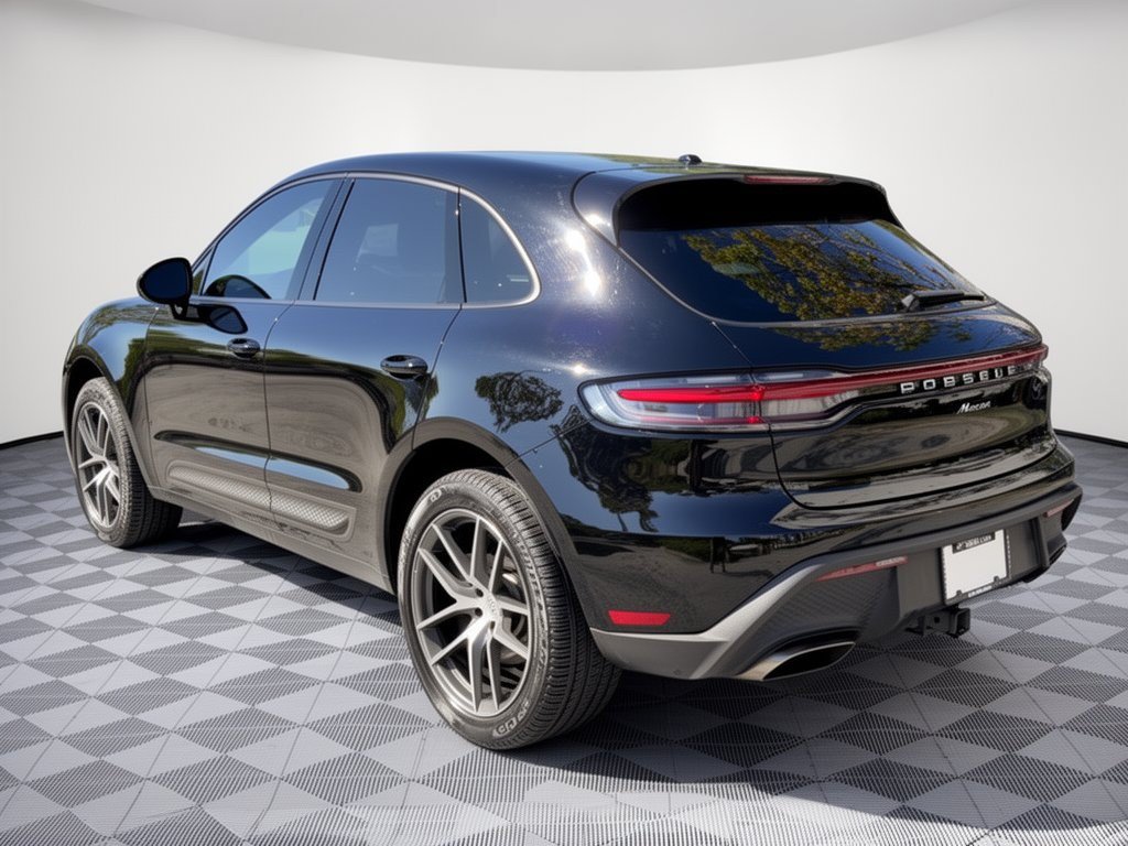Used 2023 Porsche Macan Macan (AWD) SUV