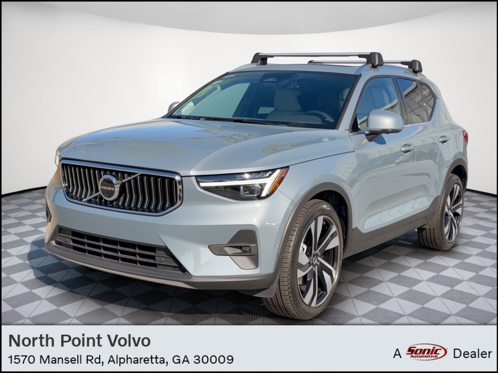 2023 Volvo XC40