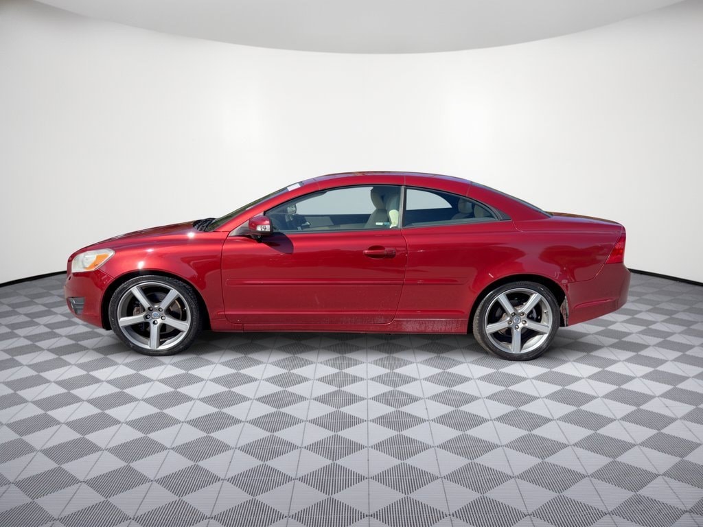 Used 2011 Volvo C70 T5 with VIN YV1672MC2BJ119097 for sale in Alpharetta, GA