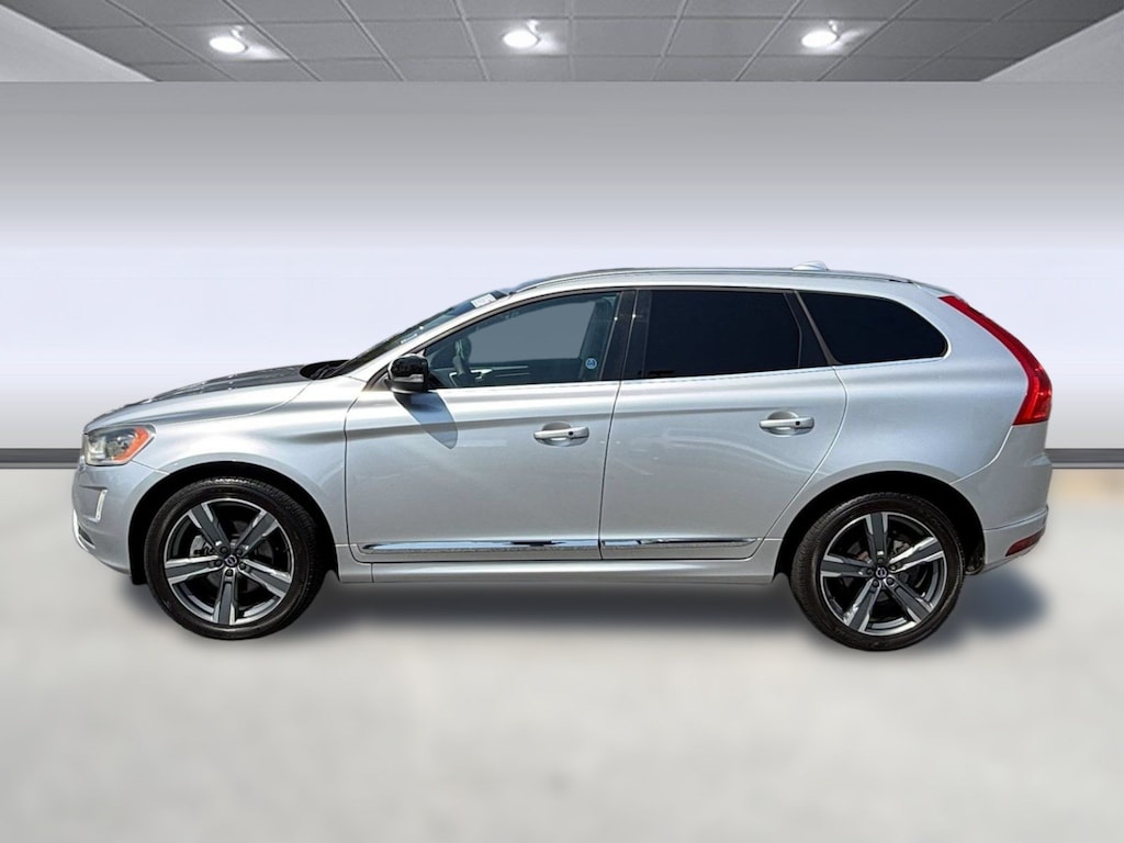 Used 2017 Volvo XC60 T5 Dynamic SUV