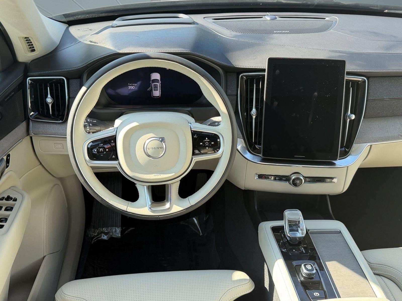 2026 Volvo XC90 Ultra - Photo 15