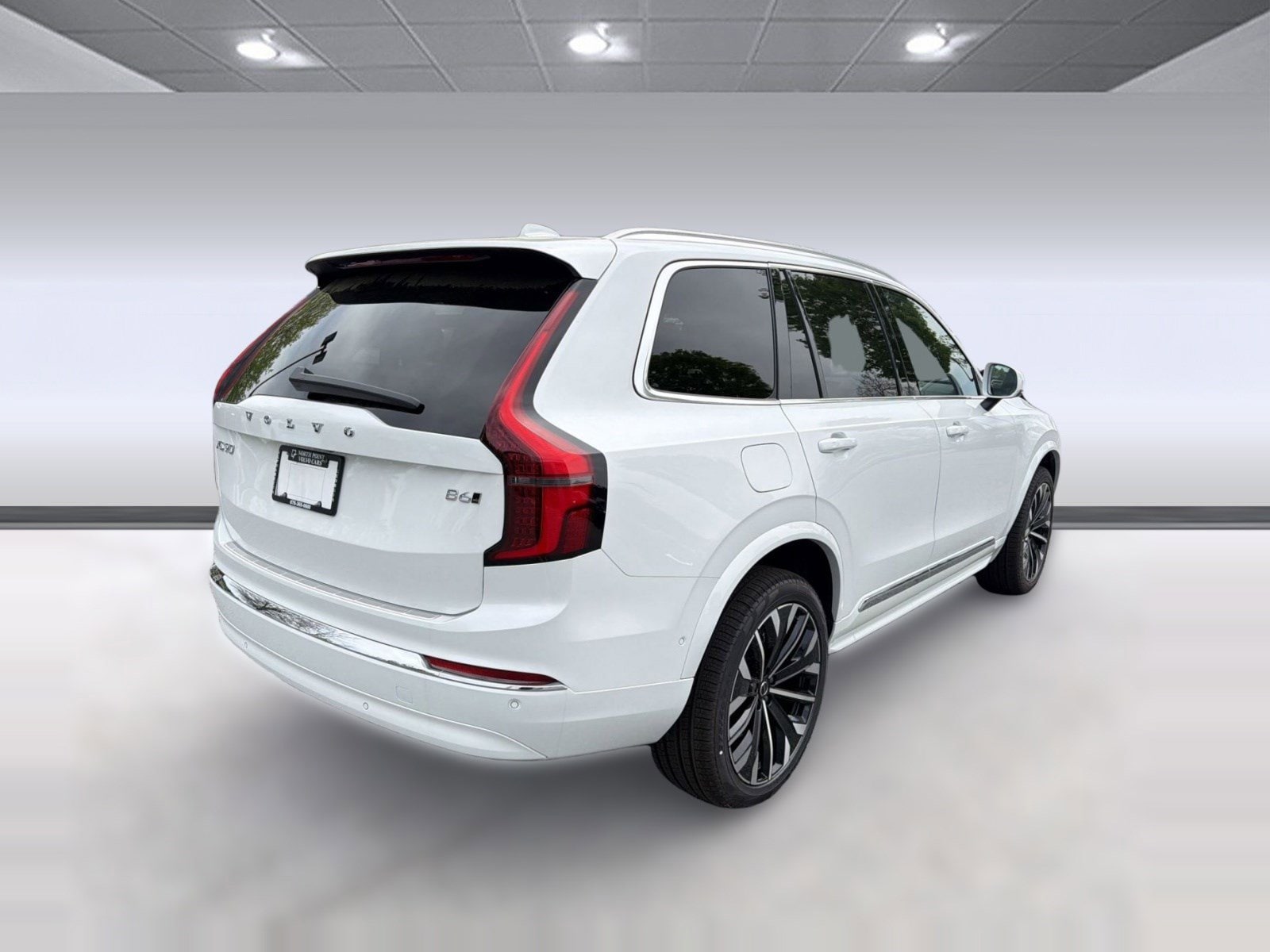 2026 Volvo XC90 Plus - Photo 9