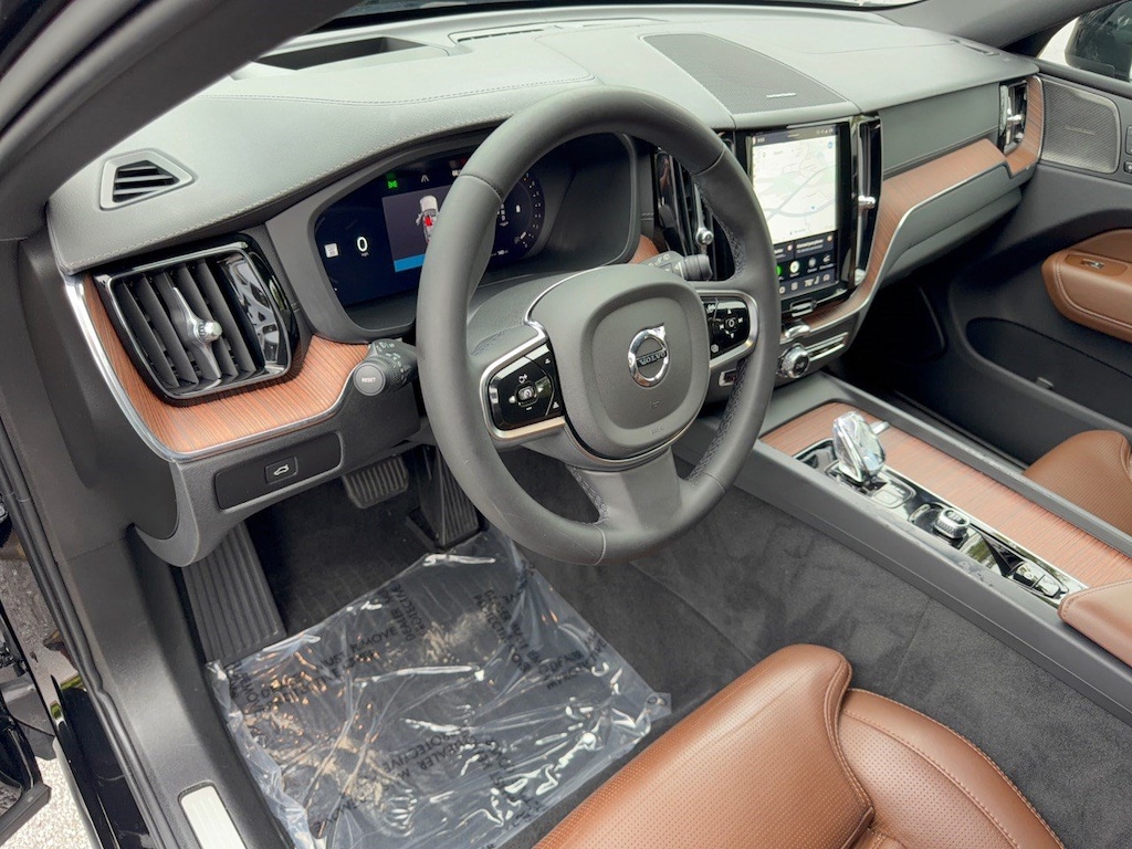 Certified 2024 Volvo XC60 Ultimate Dark Theme SUV