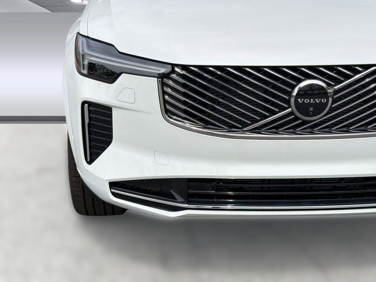 2026 Volvo XC90 Plus - Photo 28