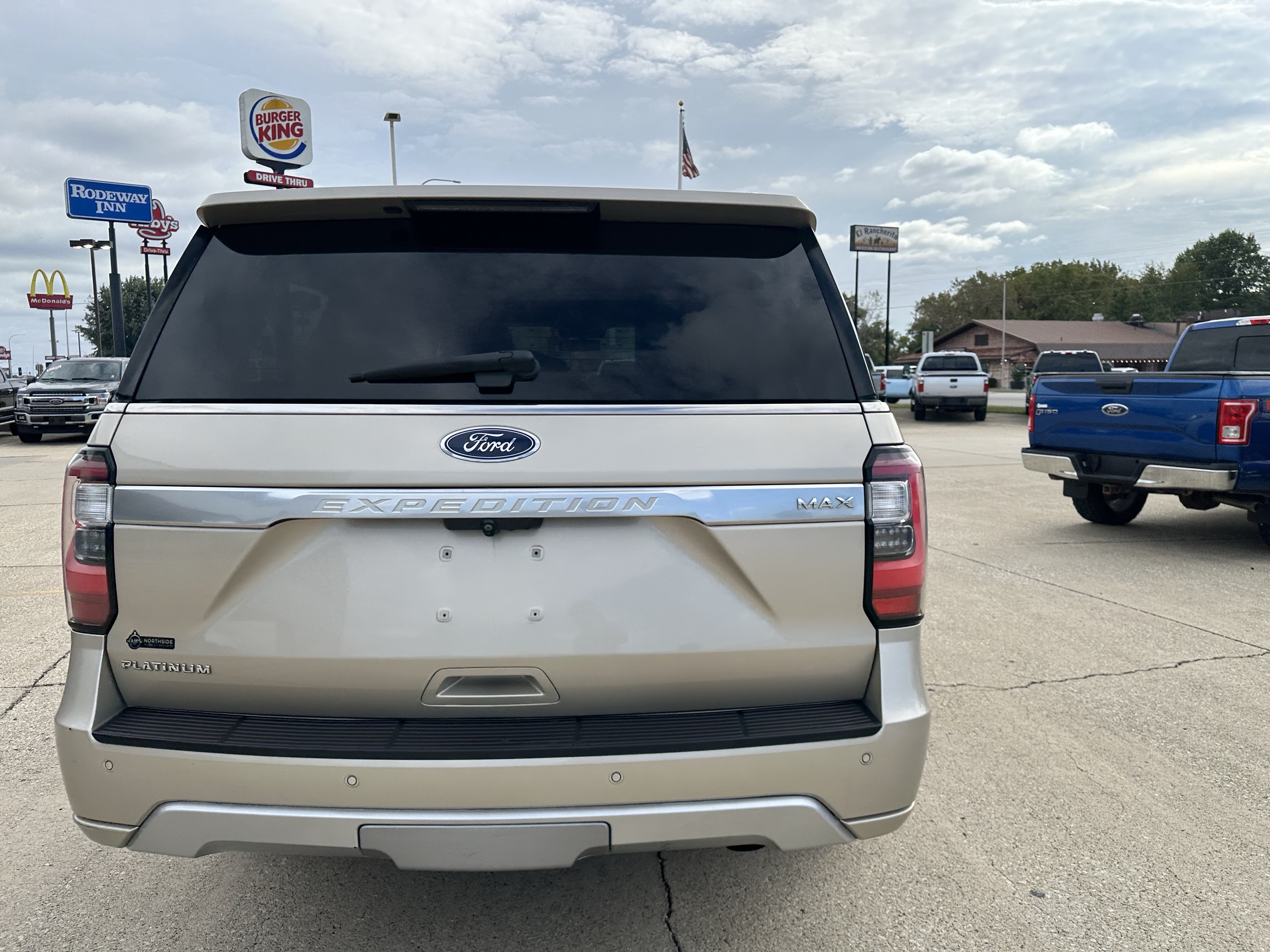 Used 2018 Ford Expedition Max Platinum SUV
