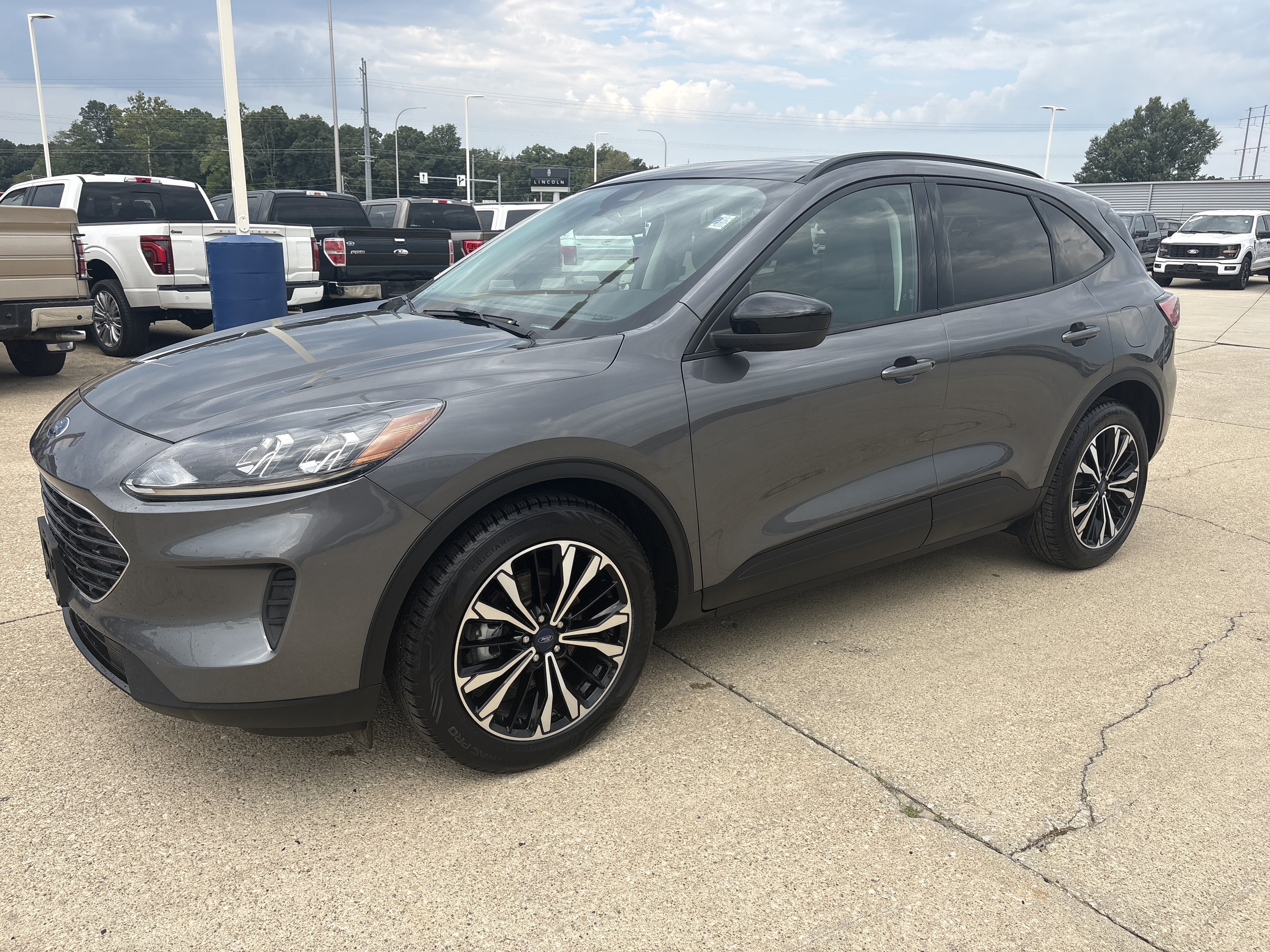 Used 2021 Ford Escape SE Hybrid SUV