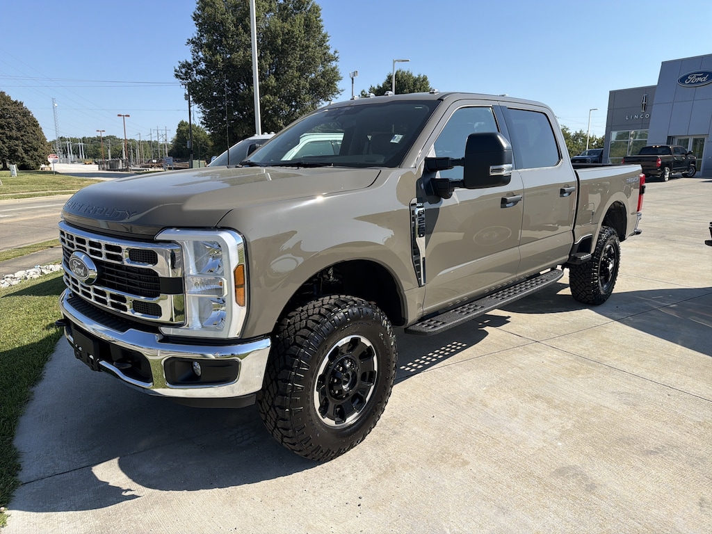 New 2027 Ford F-250 Truck Crew Cab
