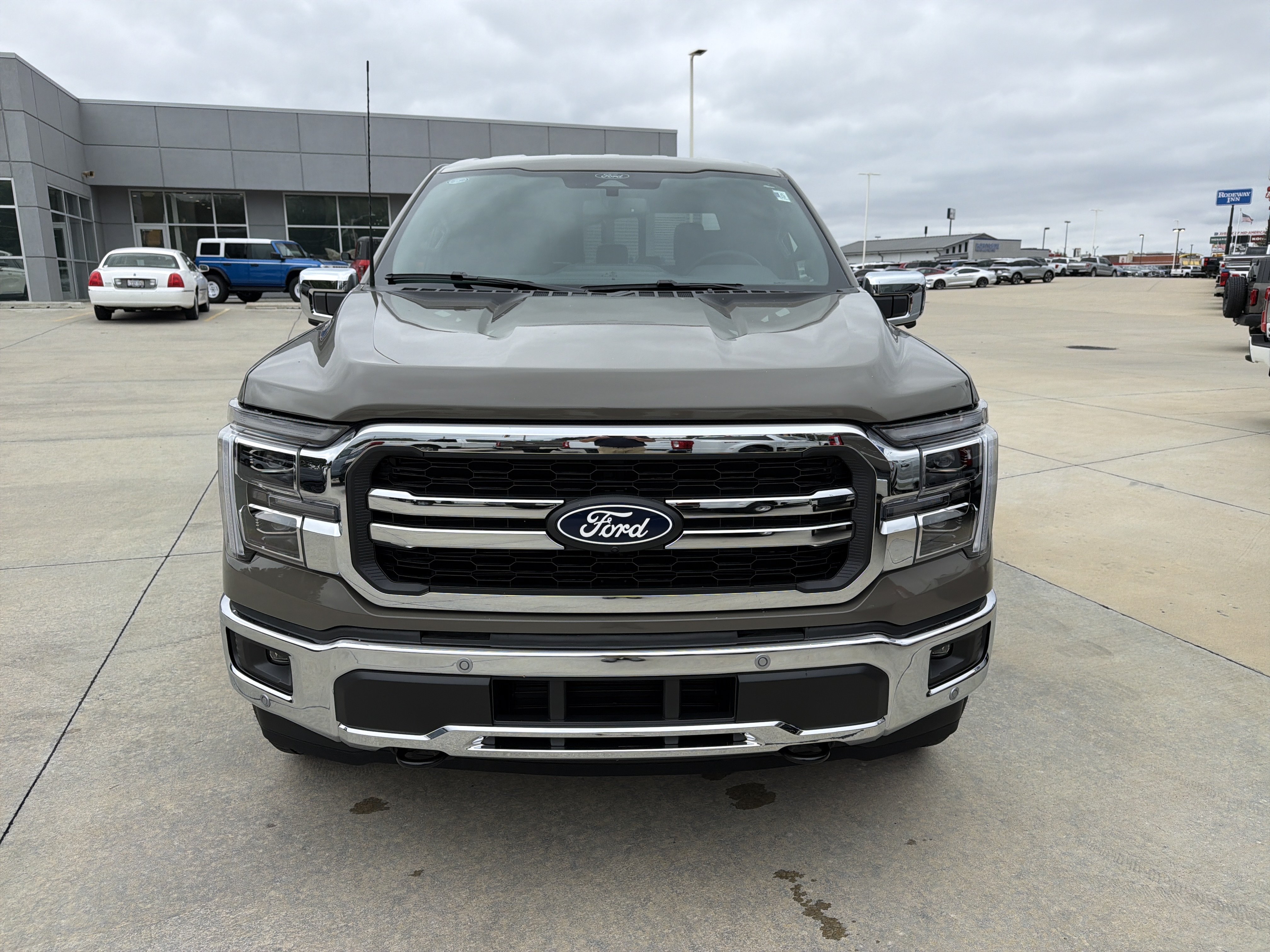 New 2026 Ford F-150 Lariat Truck SuperCrew Cab