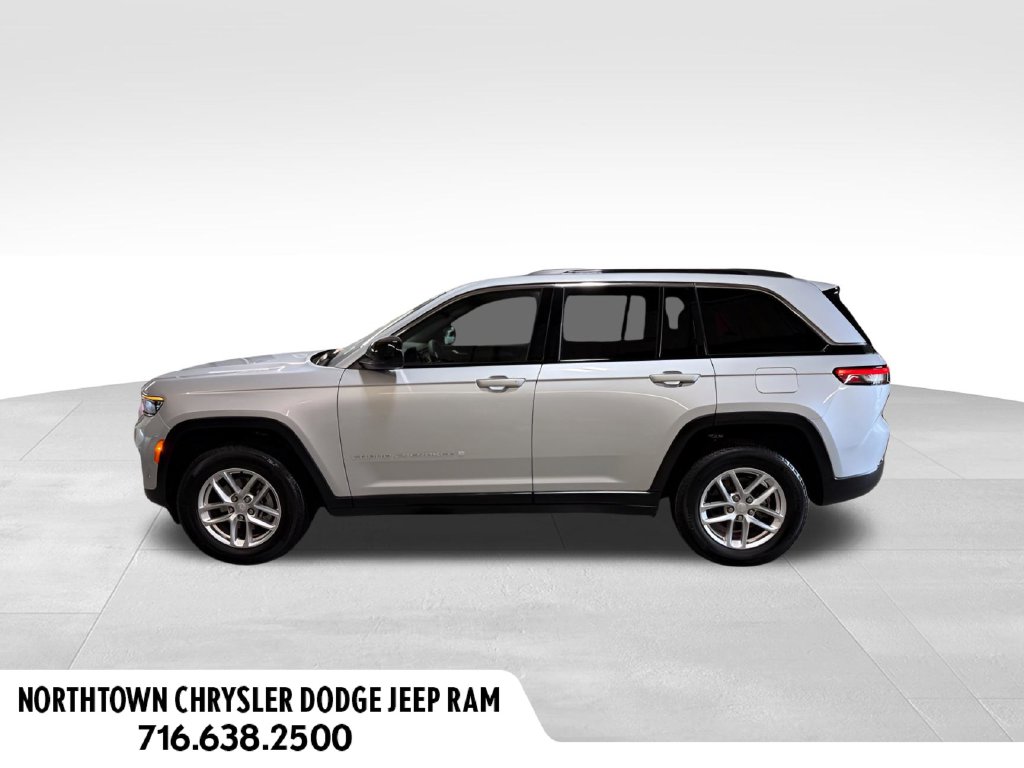 Used 2025 Jeep Grand Cherokee Laredo X SUV
