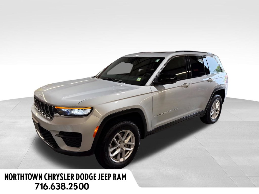 Used 2025 Jeep Grand Cherokee Laredo X SUV