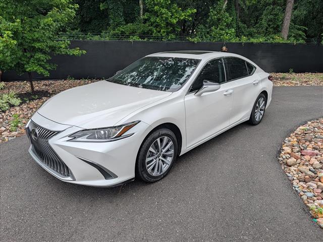 2021 Lexus ES