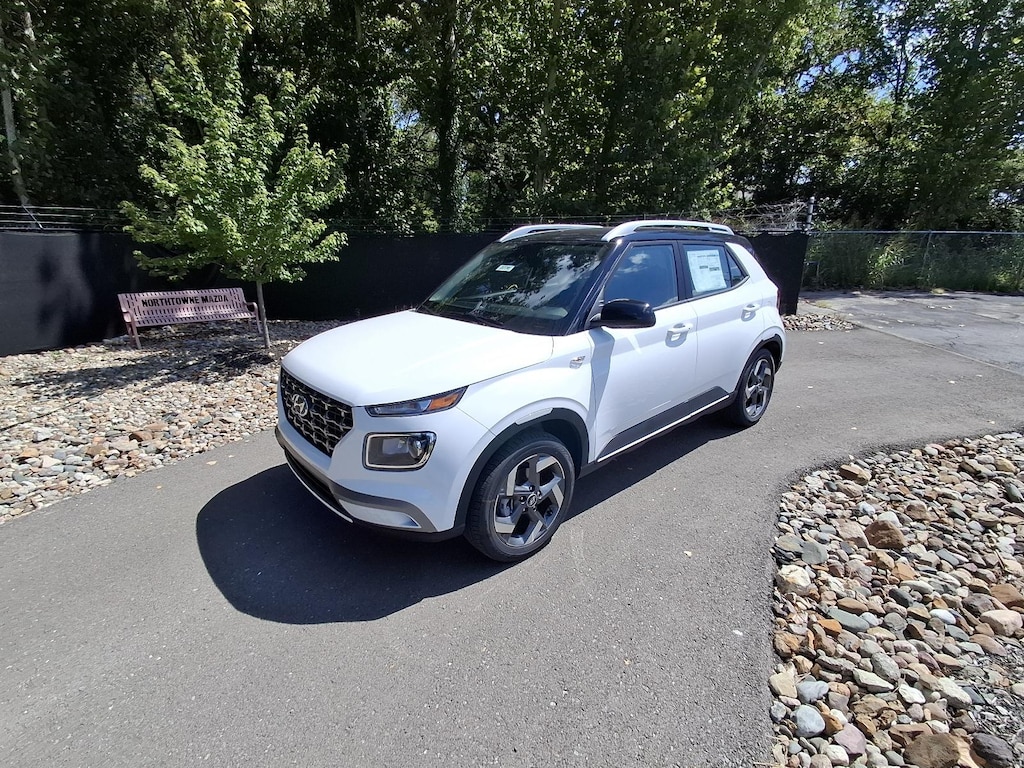 New 2026 Hyundai Venue SEL w/Two-Tone Roof SEL Crossover w/Two-Tone Roof