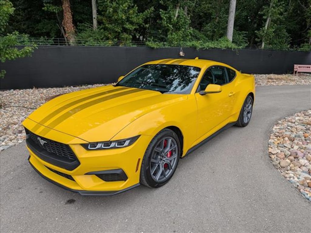 Used 2024 Ford Mustang Coupe
