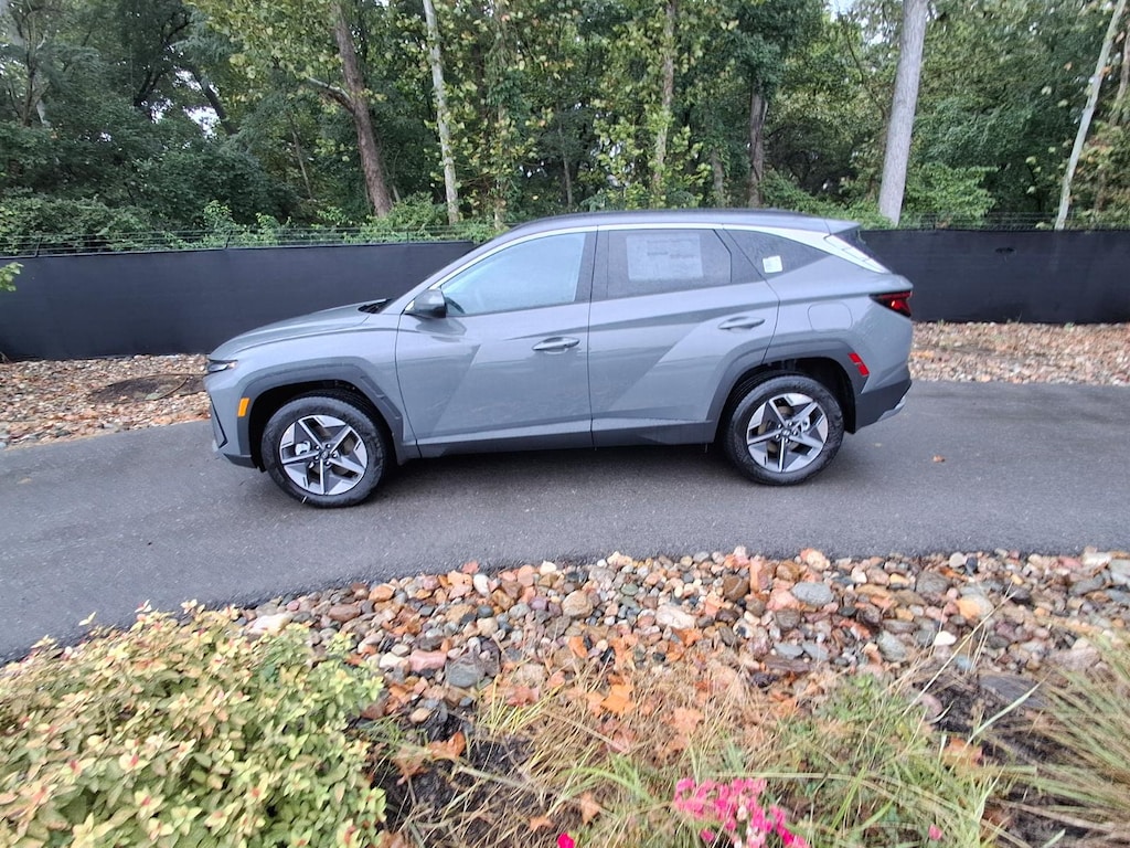 New 2026 Hyundai Tucson SEL AWD SUV