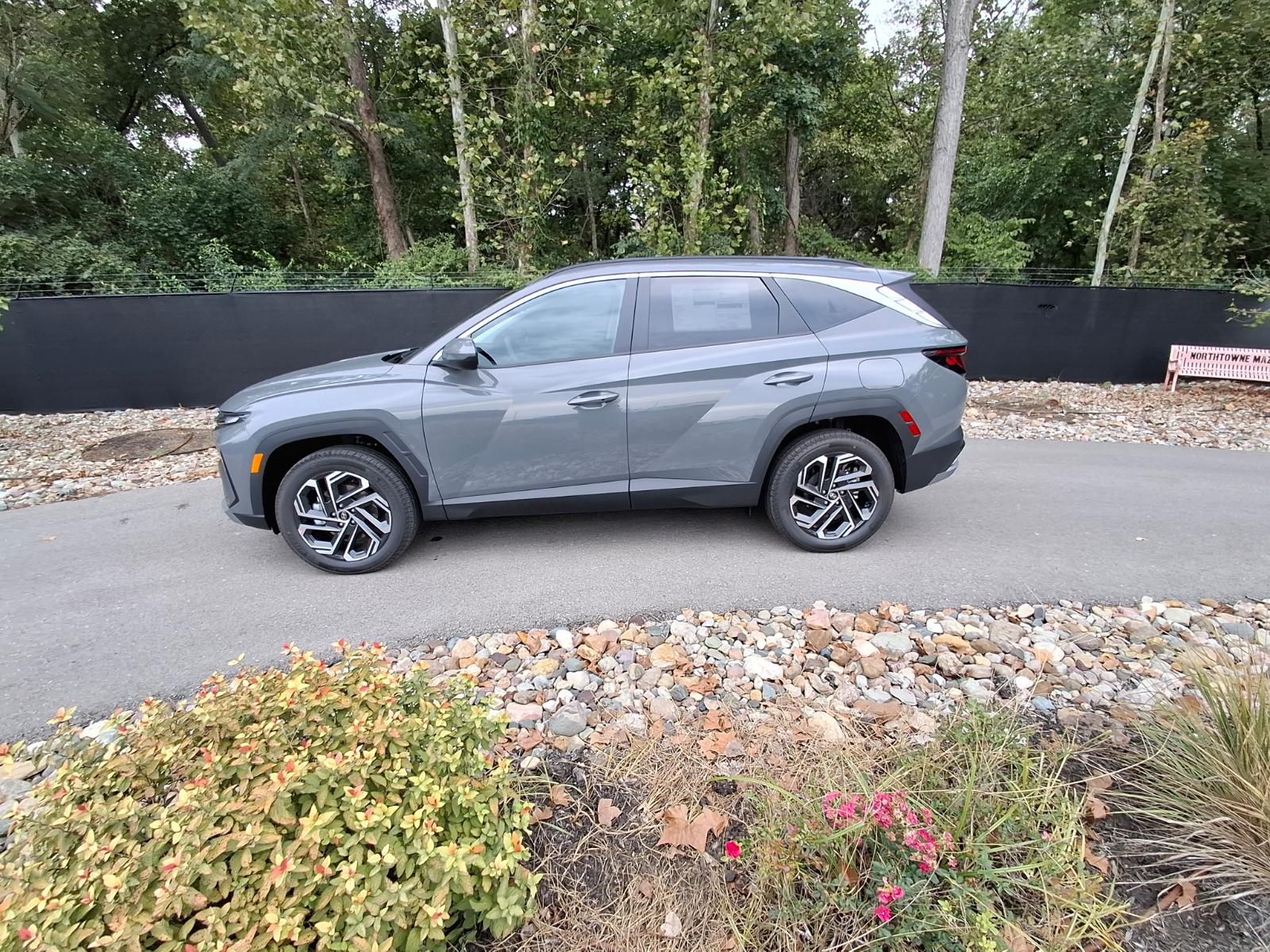 New 2026 Hyundai Tucson SEL Plus AWD SUV