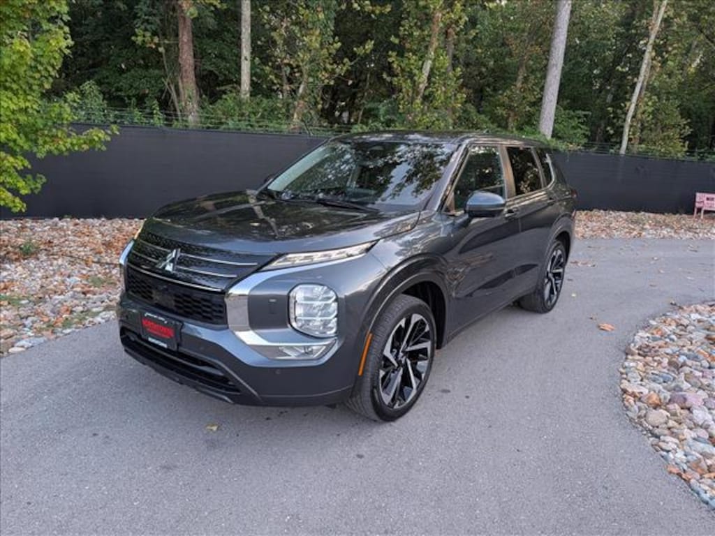 Certified 2024 Mitsubishi Outlander SE SUV